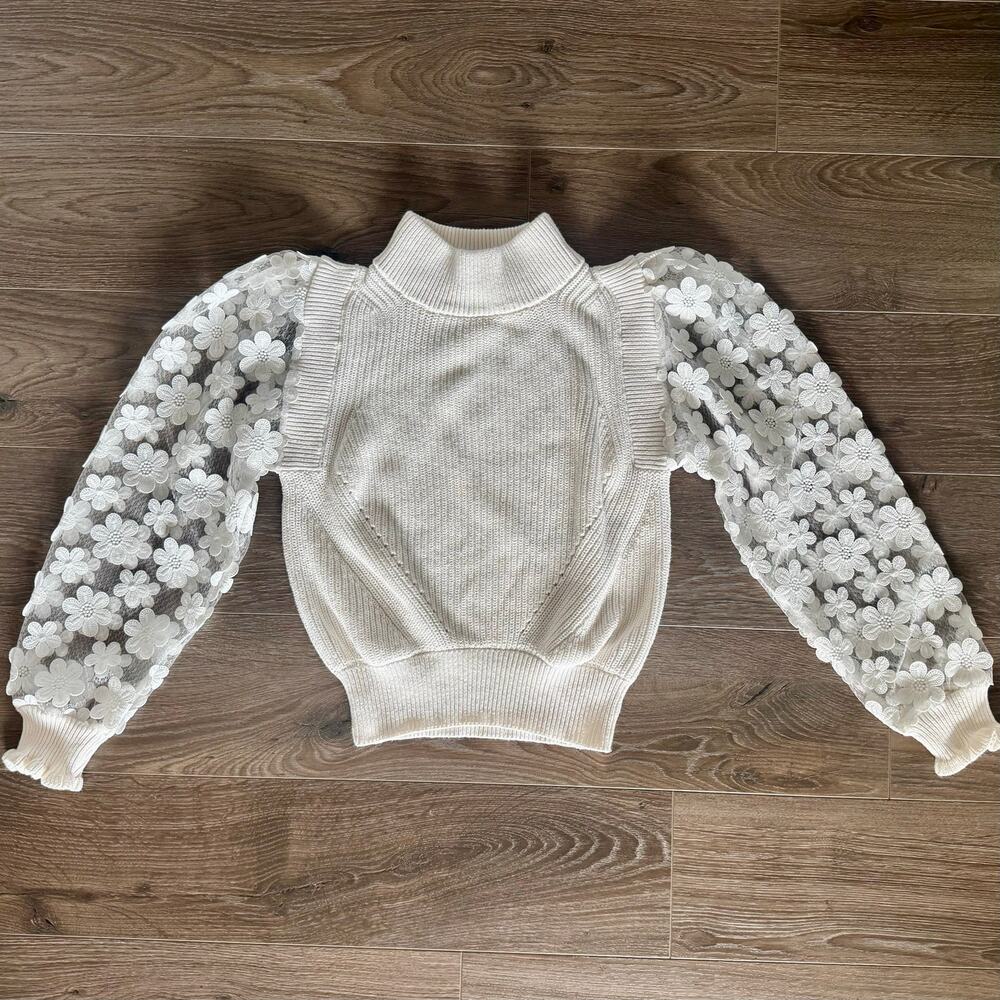 French Connection White 3D Flower Spring Sweater Statement Sleeve Sz Small